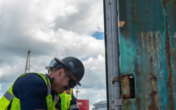 Coast Guard conducts cargo vessel inspection at Port of Cleveland
