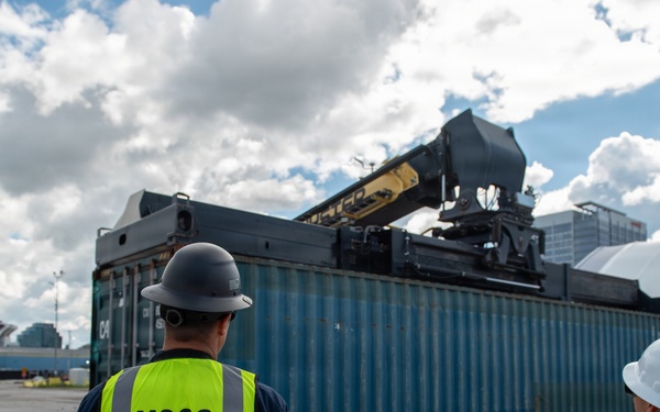 Coast Guard conducts cargo vessel inspection at Port of Cleveland