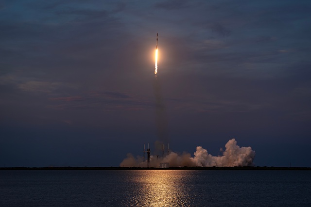 Starlink 6-95 Launches from Cape Canaveral Space Force Station