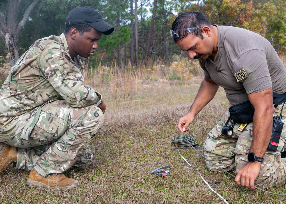 7th SFG (A) Engineers Engage in Demolition Training