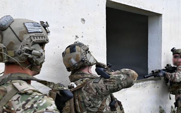 U.S., Albania SOF Conduct Emergency Deployment Readiness Exercise