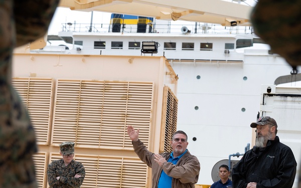 I MEF Visit Leverages Blount Island Expertise to Reinforce Readiness, Interoperability