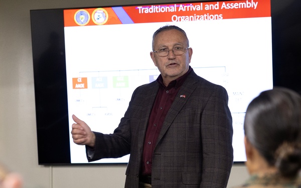 I MEF Visit Leverages Blount Island Expertise to Reinforce Readiness, Interoperability