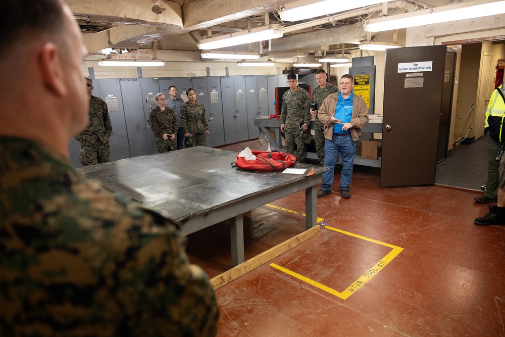 I MEF Visit Leverages Blount Island Expertise to Reinforce Readiness, Interoperability