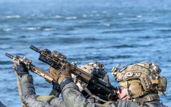 Coast Guard Maritime Security Response Team-East conducts training