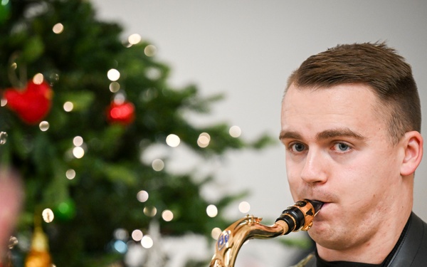 NSGL Tree Lighting Ceremony