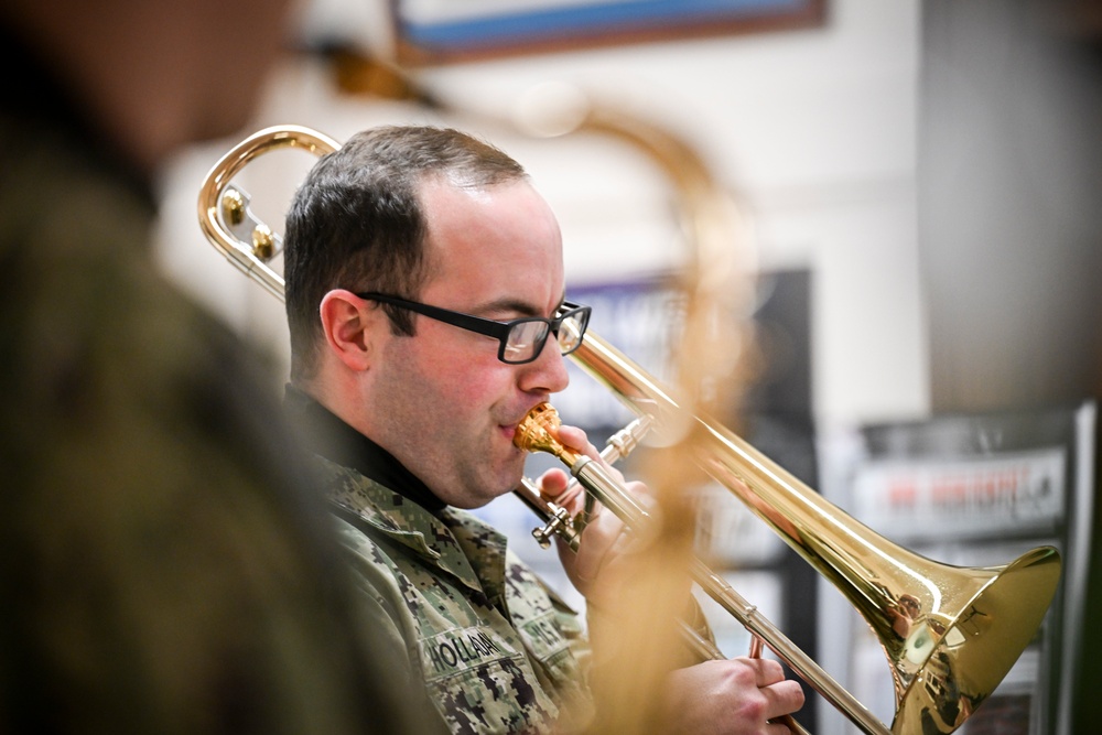 NSGL Tree Lighting Ceremony