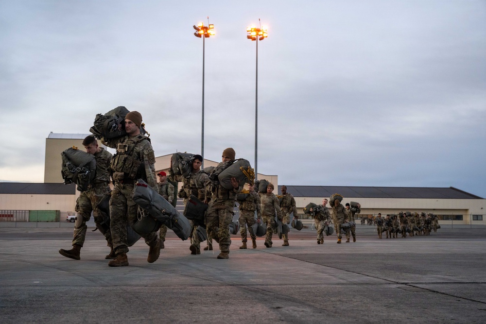 15th Wing arrives at Joint Base Elmendorf-Richardson for JPMRC 26-01