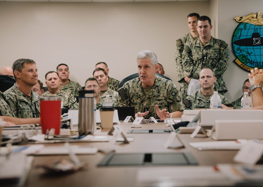Pacific Submarine Force Kicks off 2025 Group and Major Commanders’ Officer Training Symposium