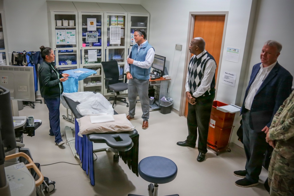 Montgomery County Mayor Wes Golden Visits Blanchfield Army Community Hospital