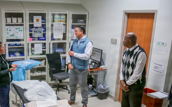 Montgomery County Mayor Wes Golden Visits Blanchfield Army Community Hospital