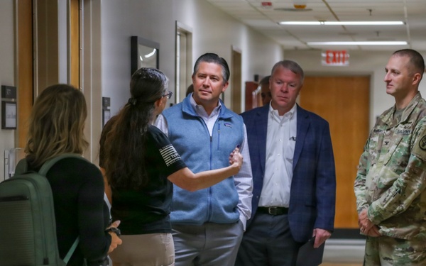 Montgomery County Mayor Wes Golden Visits Blanchfield Army Community Hospital
