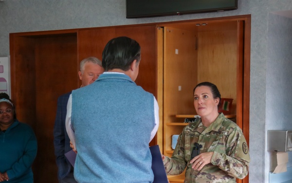 Montgomery County Mayor Wes Golden Visits Blanchfield Army Community Hospital