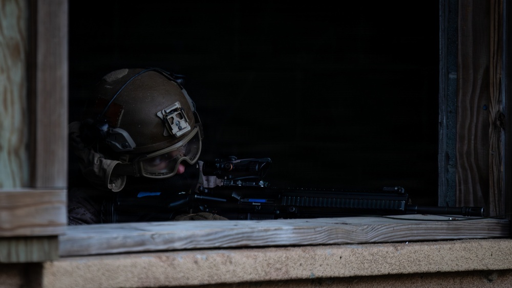 Sapper Leadership Course Urban Breaching Range