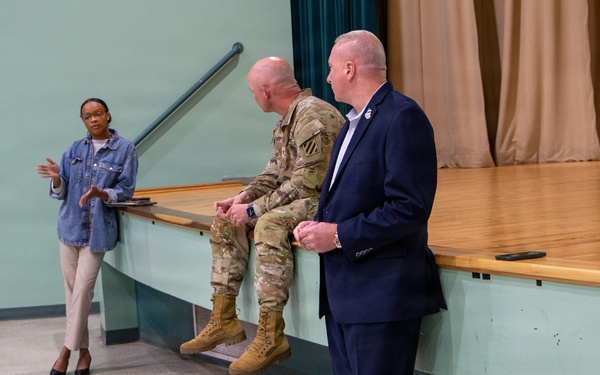 Empty seats, big questions at Fort Stewart's year-end town hall