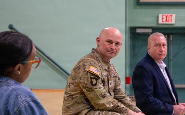 Empty seats, big questions at Fort Stewart's year-end town hall