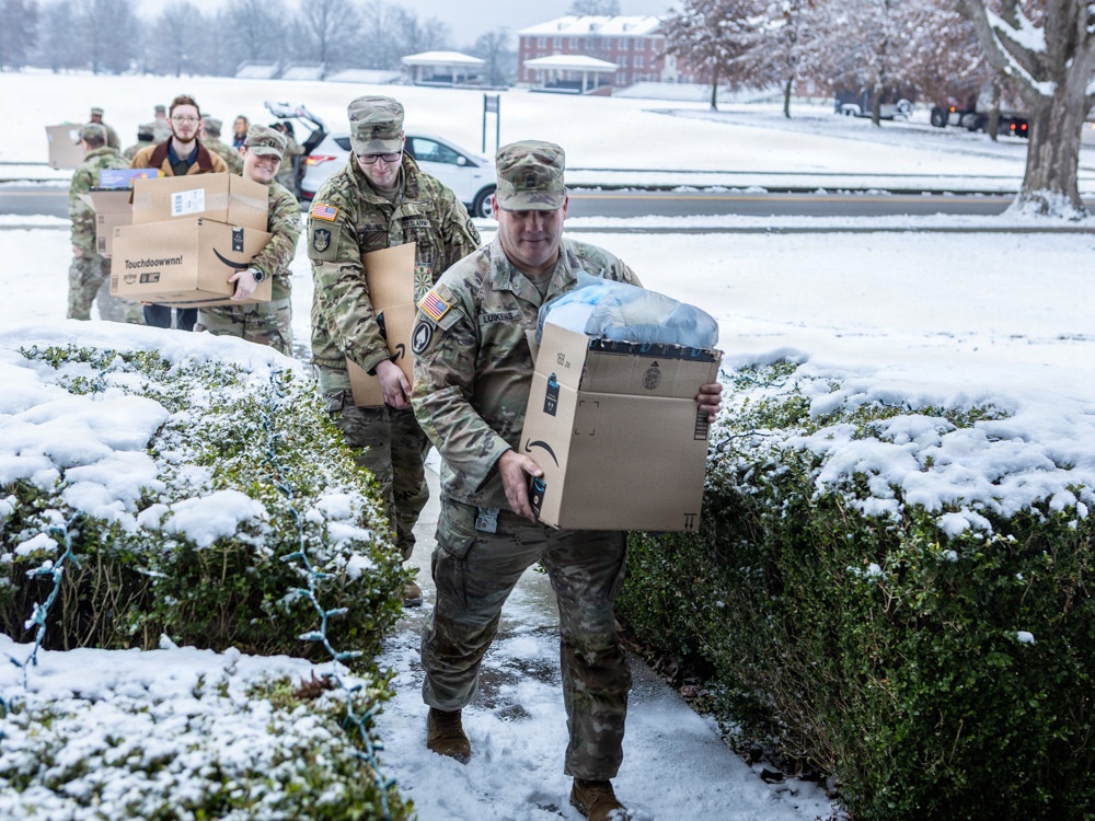 Fort Knox Garrison headquarters assists with toy delivery to Santa's Workshop