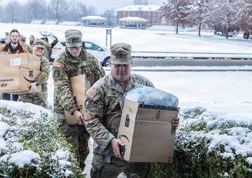 Fort Knox Garrison headquarters assists with toy delivery to Santa's Workshop