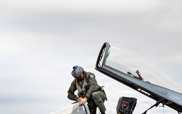 VMFA-112 SUPPORTS TACP AT NAS JRB NEW ORLEANS