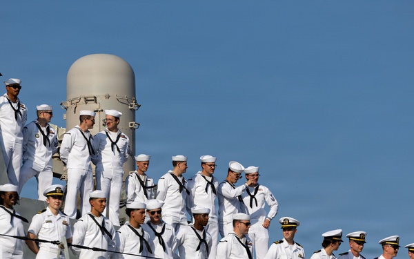 USS Wayne E. Meyer (DDG 108) Returns From Deployment