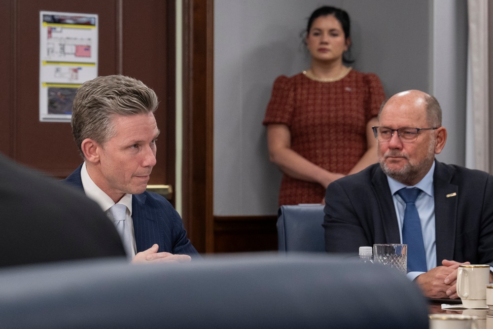 SW Hosts Swedish Minister of Defense Pål Jonson