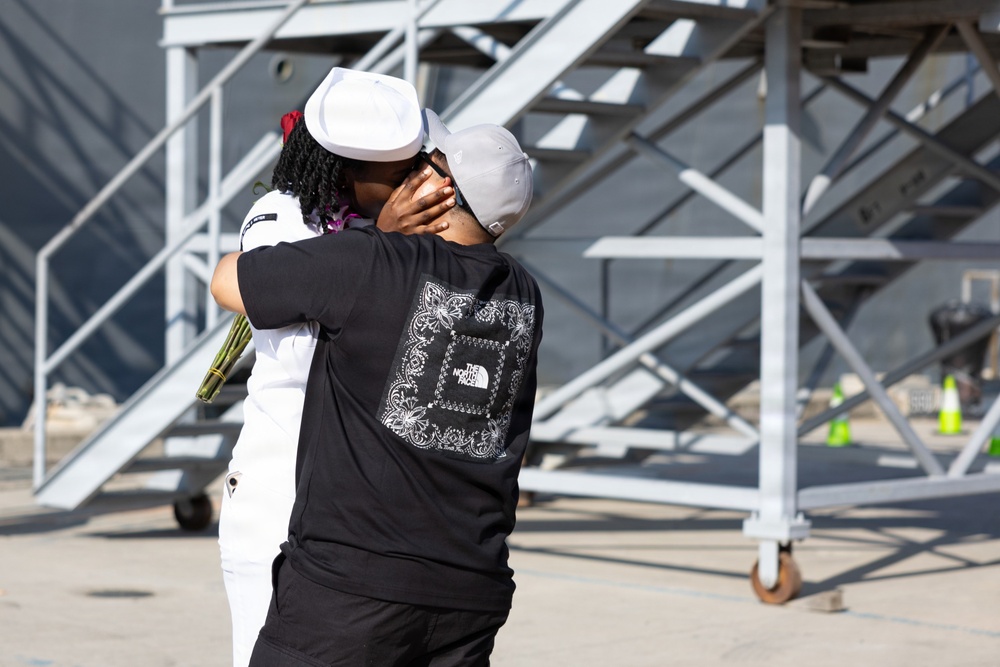 USS Wayne E. Meyer (DDG 108) Returns From Deployment