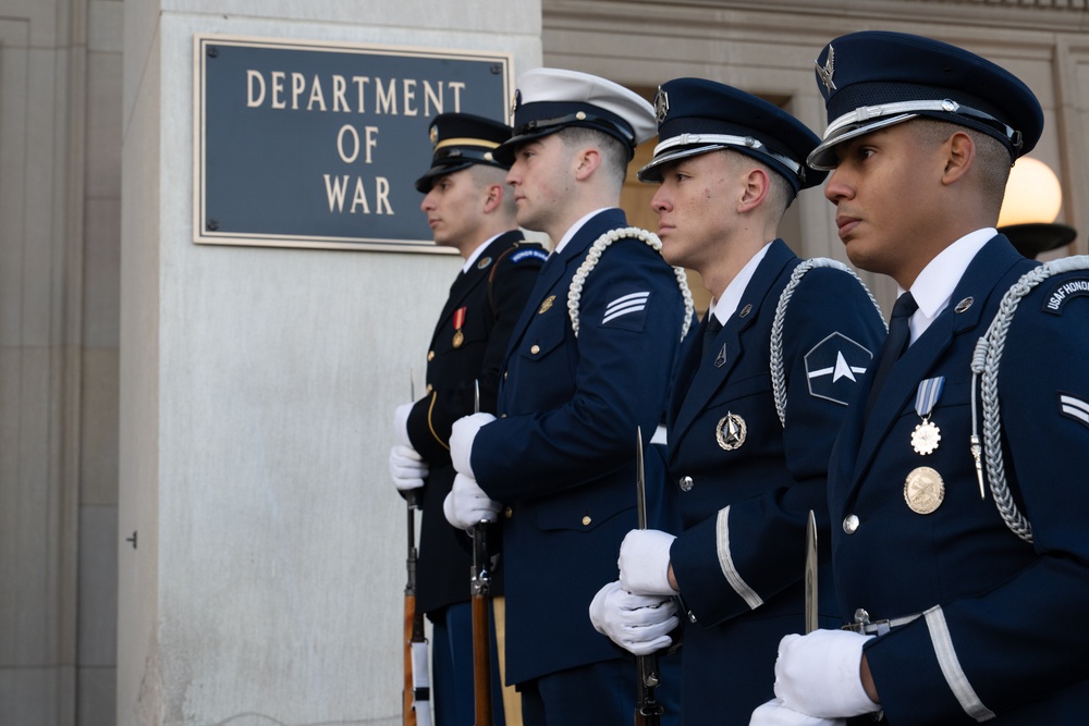 SW Hosts Swedish Minister of Defense Pål Jonson