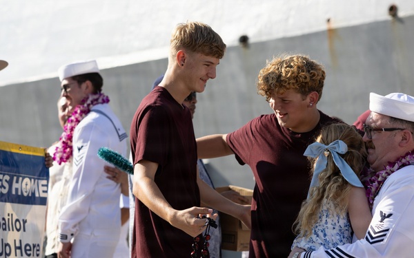 USS Wayne E. Meyer (DDG 108) Returns From Deployment
