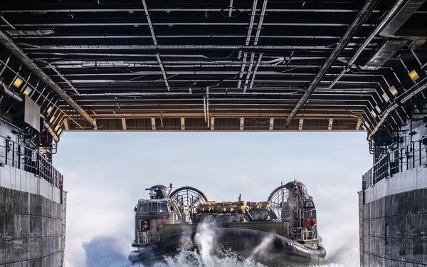 11th MEU Marines and Sailors conduct well deck operations aboard USS Portland