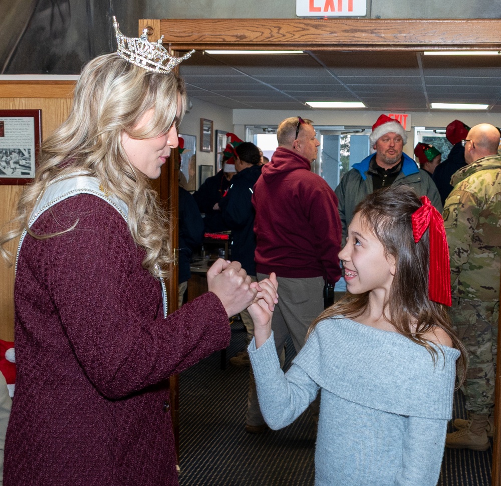 Fort Indiantown Gap hosts annual tree lighting ceremony