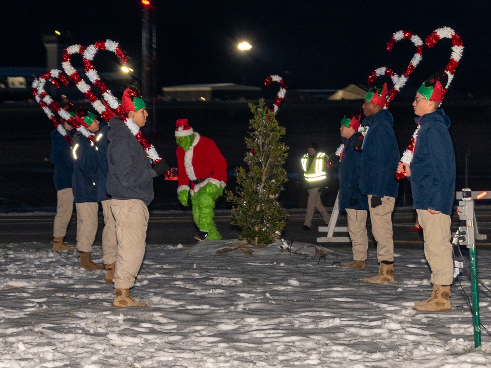 Fort Indiantown Gap hosts annual tree lighting ceremony