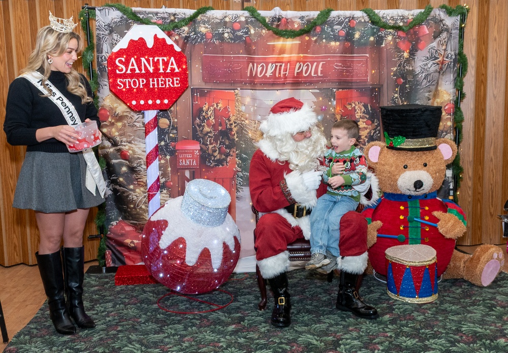 Fort Indiantown Gap hosts annual tree lighting ceremony