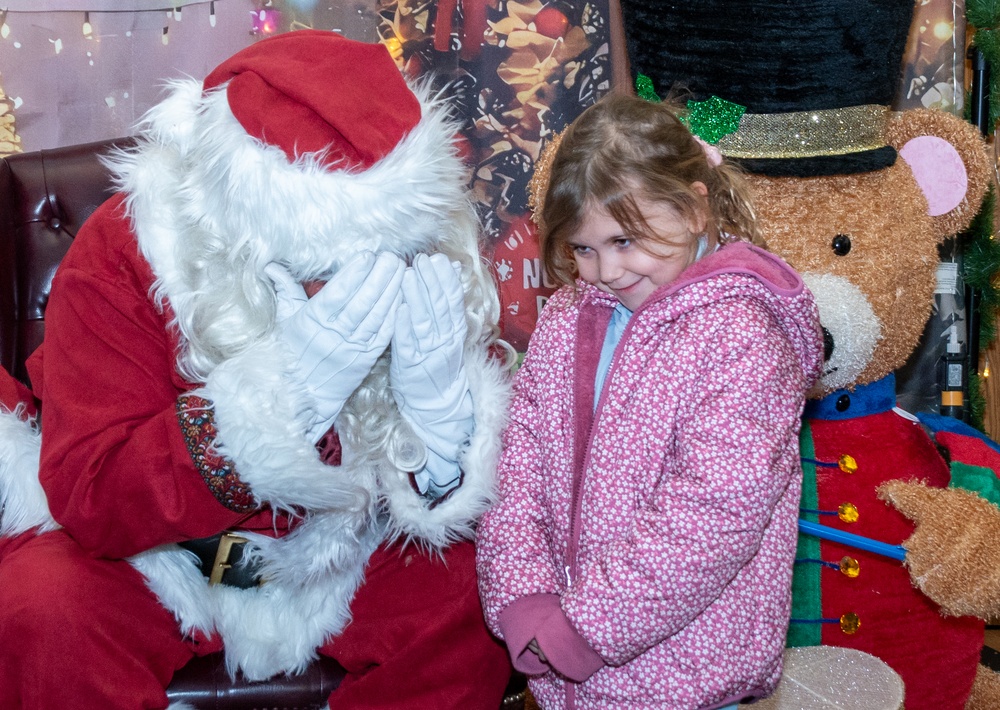 Fort Indiantown Gap hosts annual tree lighting ceremony