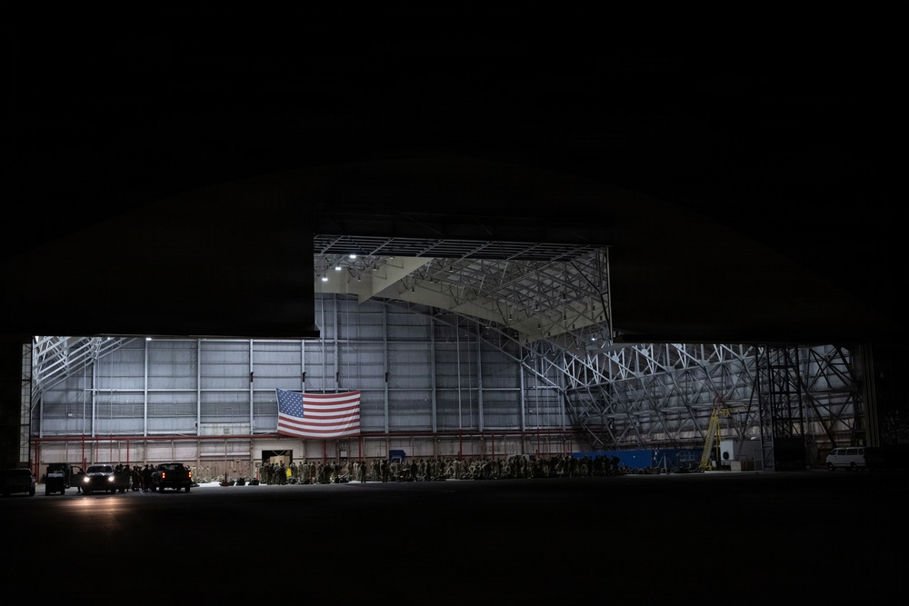 Air Force, Army perform joint forcible entry operation over Alaska