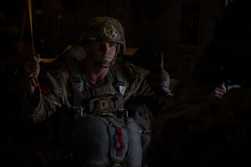 Air Force, Army perform joint forcible entry operation over Alaska