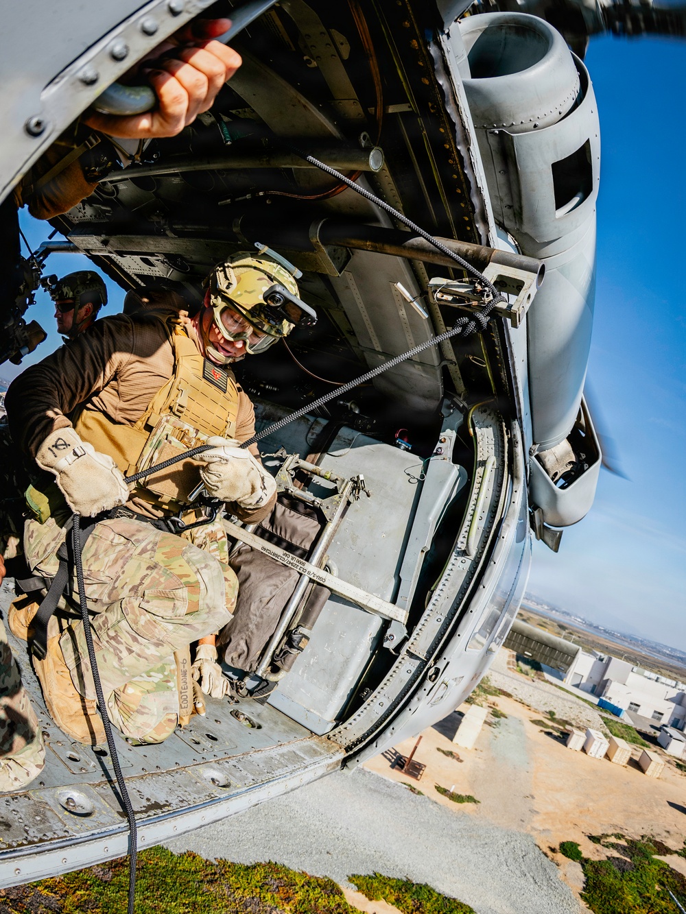 EOD Technicians Practice Daytime Rappelling and Fast-Roping Techniques