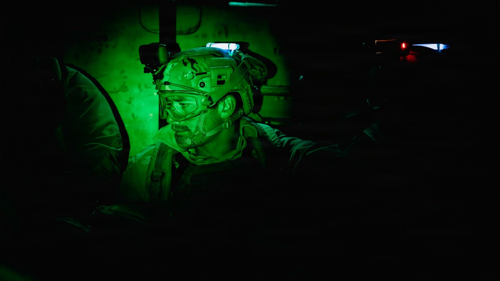 DVIDS - Images - EOD Technicians Practice Nighttime Rappelling and Fast ...