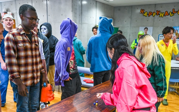 KLI hosts spooky halloween exchange