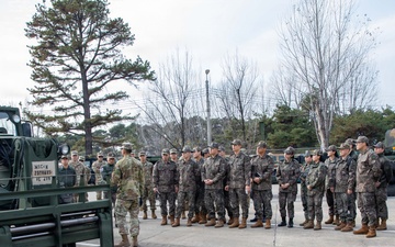 The 25th Transportation Battalion welcomes students from the ROK ACLS Transportation School to Camp Carroll.