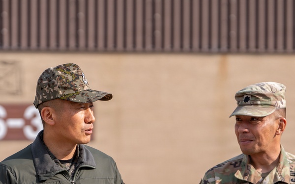 The 25th Transportation Battalion welcomes students from the ROK ACLS Transportation School to Camp Carroll.