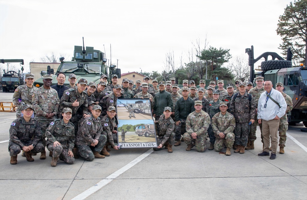 The 25th Transportation Battalion welcomes students from the ROK ACLS Transportation School to Camp Carroll.