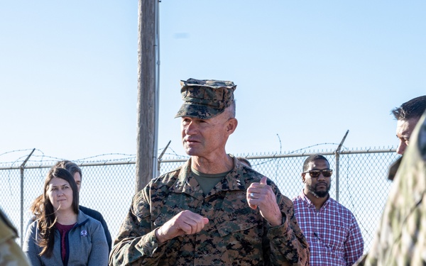 1st MARDIV Commanding General observes TCS capabilities during Steel Knight 25