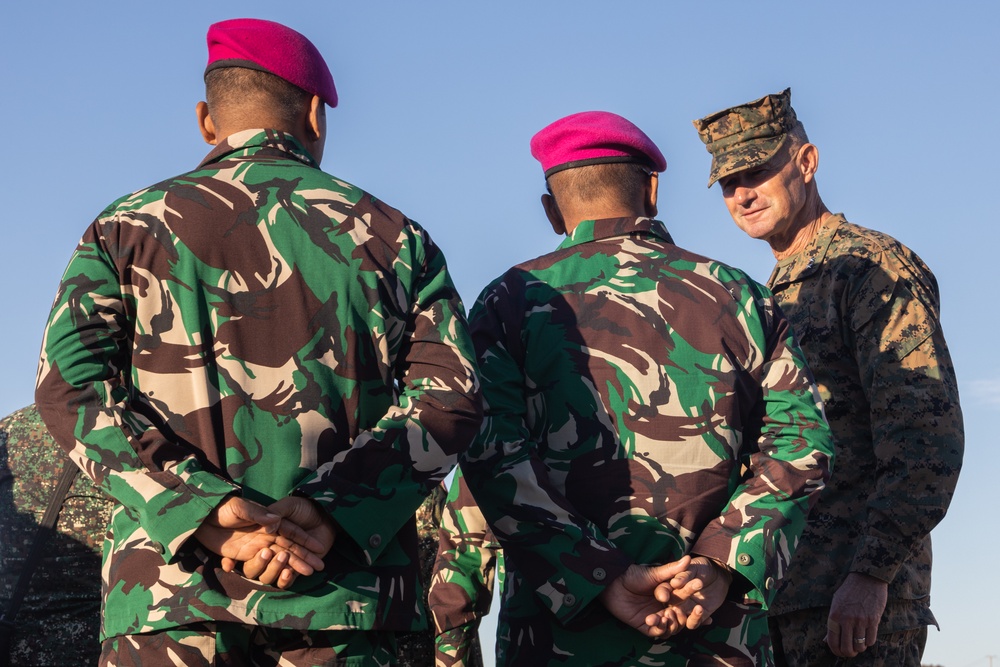 1st MARDIV Commanding General observes TCS capabilities during Steel Knight 25