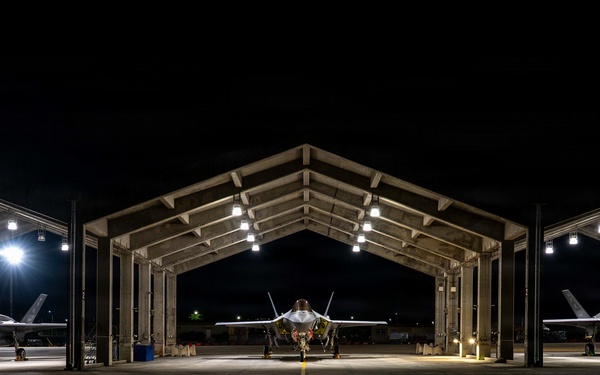 BH 26-1: 4th EFGS Airmen keep F-35s mission-ready