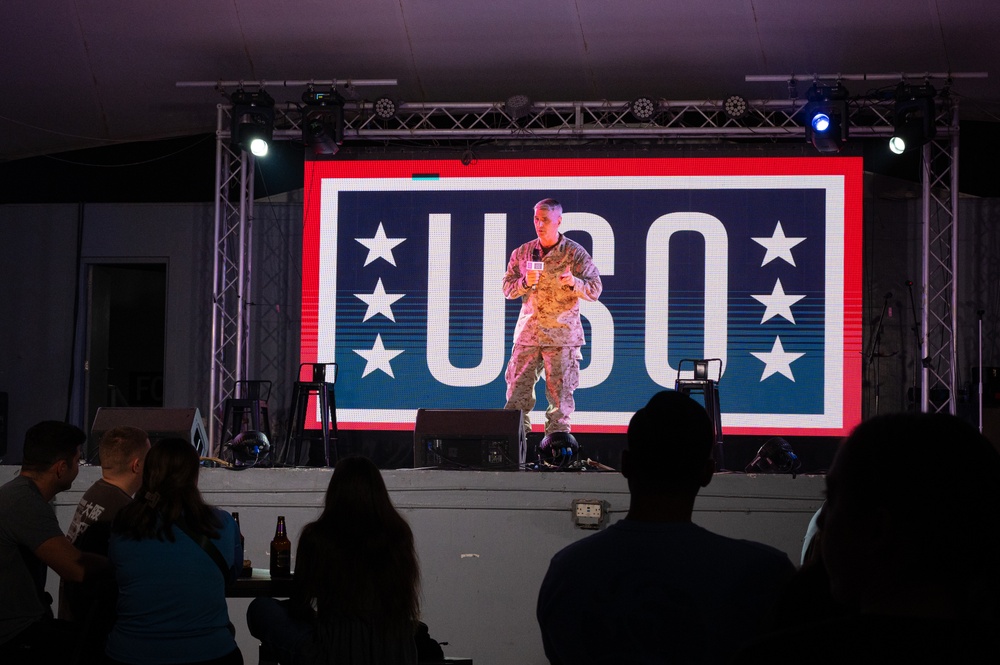 USO Holiday Tour brings morale to deployed members