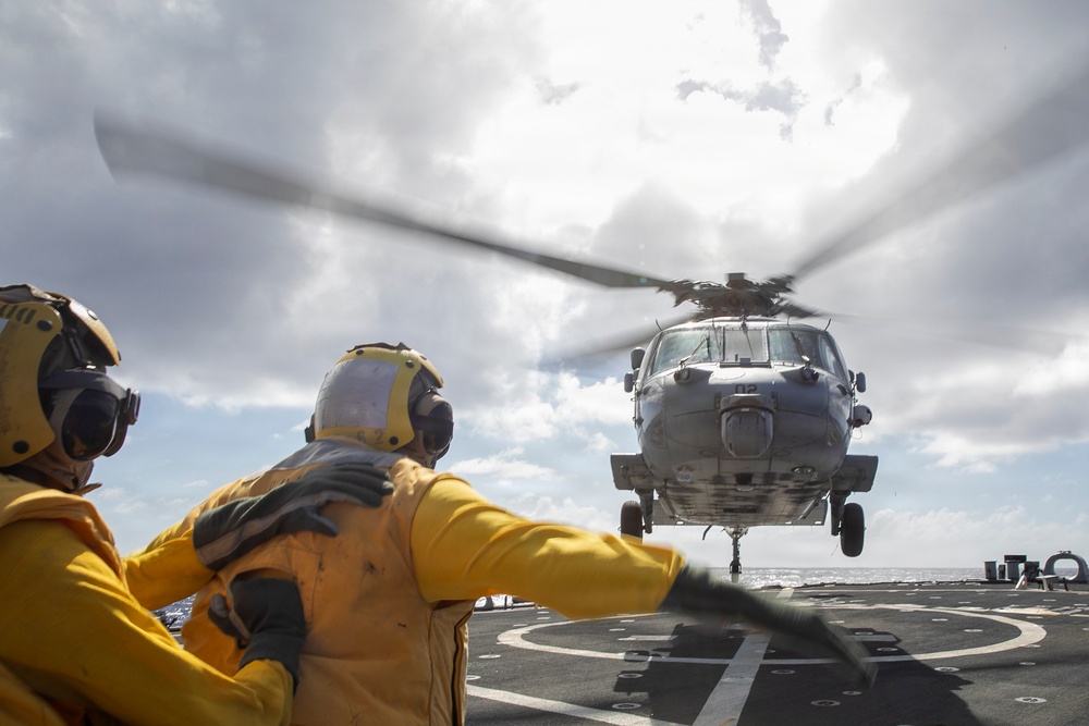 USS Fitzgerald (DDG 62) flight deck operations