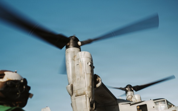 11th MEU Marines, Sailors Conduct Deck Landing Qualifications