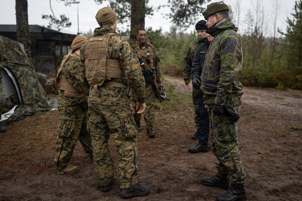2nd MLG Commanding General, NATO leaders visit bilateral training in Finland