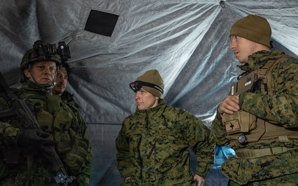2nd MLG Commanding General, NATO leaders visit bilateral training in Finland