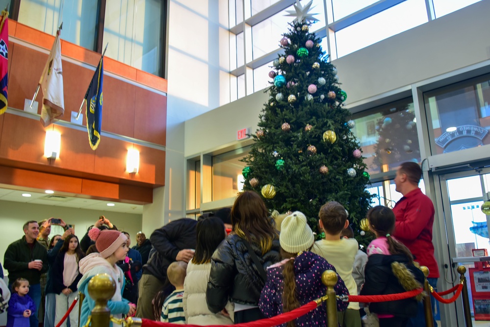 2d Infantry Division tree lighting ceremony